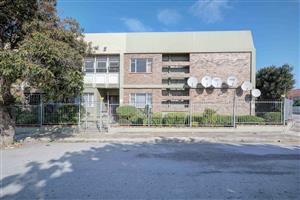 Spacious and sunny 3 bedroom apartment in Richmond Hill