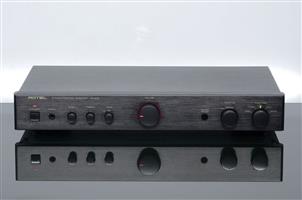 ROTEL RC-972 PRE AMPLIFIER