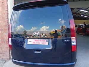 2022 Hyundai Staria 2.2D Executive 9-seater MPV 