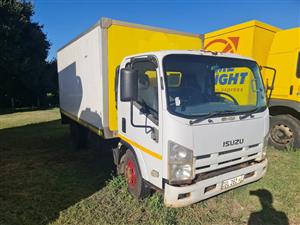 2010 Isuzu NPR400 4ton van body