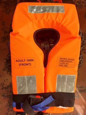 New 100n life jackets for a crazy second hand price