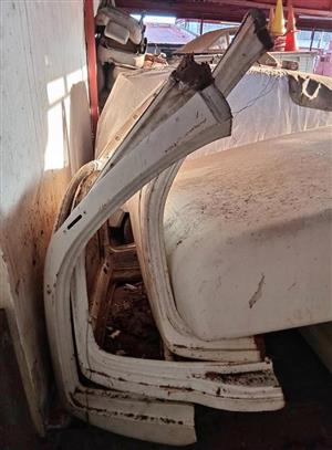 2003 Toyota Hilux Single Cab Bull Nose Roof For Sale