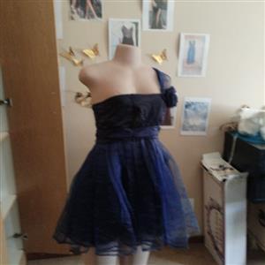 Start your own wedding dress hiring business