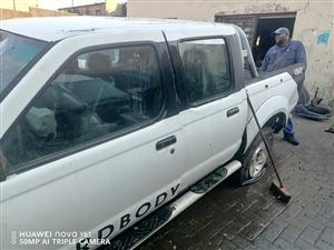 Nissan Hardbody with vg33 engine stripping