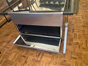 Gas pizza oven bake 4 pizzas in only 7mins include stand pizza spade , hose and regulator for 9kg.
