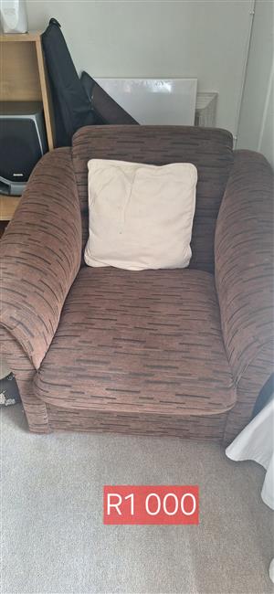 2 single chairs in good condition for sale.