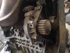 Peugeot 3008 10fj water pump