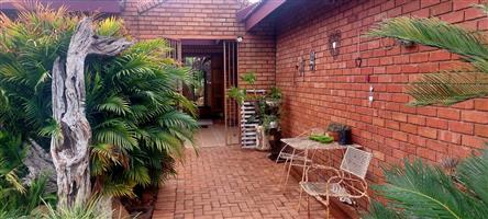 House For Sale in Capricorn