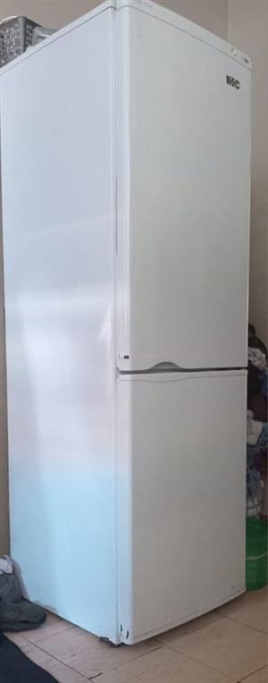 NON-WORKING FRIDGE IS AVAILABLE FOR SALE IN ARCADIA