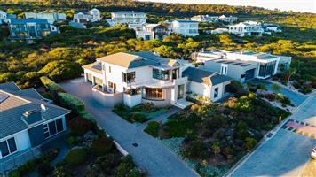 House For Sale in Pinnacle Point Golf Estate