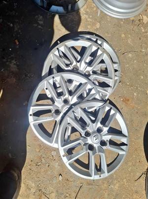 Renault Triber original wheel caps aset size 14
