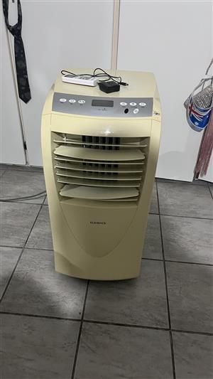Portable air conditioner 