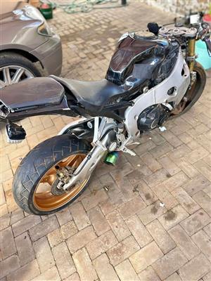 Honda 1000 & Suzuki 600 for sale