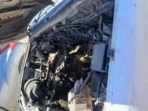 Colt 2.8l tdi 4M40 stripping for parts 