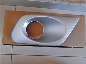 RENAULT SANDERO STEPWAY 900T 17 ON BRAND NEW FOGLIGHT COVERS FORSALE PRICE 