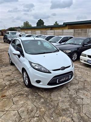 2012 FORD Fiesta 1.4i Ambiente 5-dr