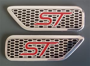 Ford Focus ST side badges emblems 