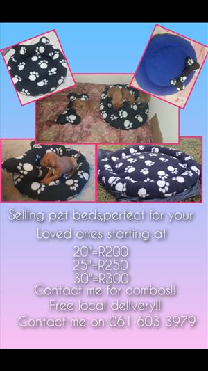 Selling pet beds there is a variety of material etc 
