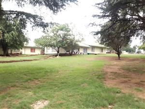 Small Holding For Sale in Kliprivier