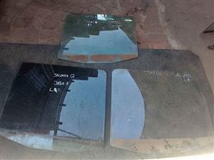 VW Jetta 3 left rear door glass for sale