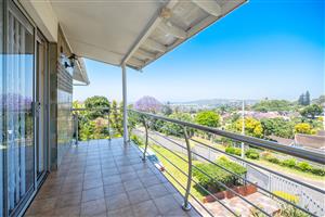 Stunning Move in ready home in the heart of Isiphingo Hills!!!