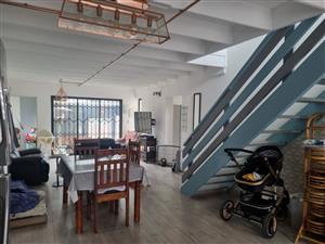 Exclusive Cluster Living in The Cedars: A Renovated 5 Bedroom Haven