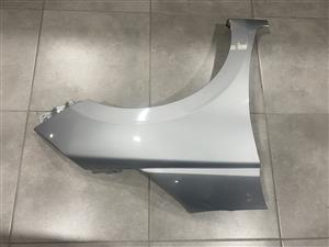 2025 SUZUKI SWIFT RIGHT FRONT FENDER FOR SALE. IN PRISTINE CONDITION