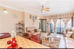 House For Sale in Roodepoort North