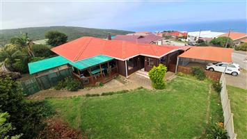 Charming 3-bedroom home in Dana Bay. A perfect blend of comfort and convenience