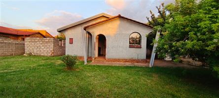 3 bedroom house for sale in Spruitview ext 1