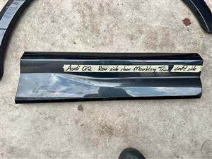 Audi q2 left rear door beading mould