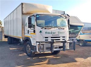 2014 - Isuzu FTR850 8-Ton Closed Body Truck