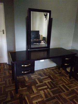 Mahogany dressing table (1560x600x720)