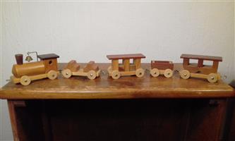 25-Piece Wooden Train Set