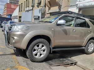 Toyota Fortuner 3.0 D4D 4X4, Reverse Camera, Spare Key