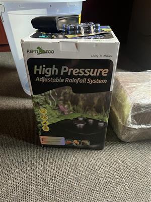 Zoo med rainfall system with extras brand new imported 
