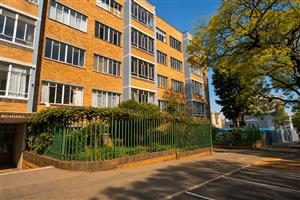Apartment For Sale in Parktown