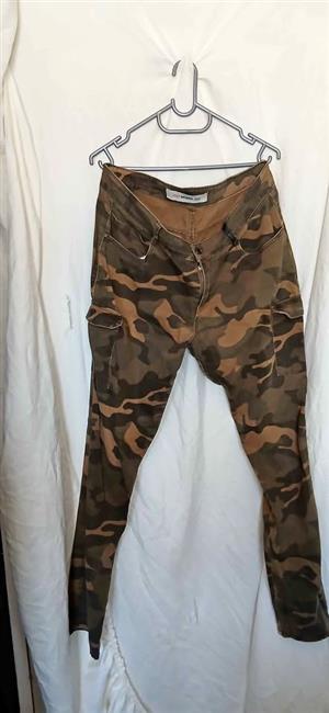 Ladies pants