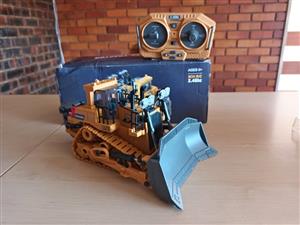 Remote control Bulldozer (alloy)