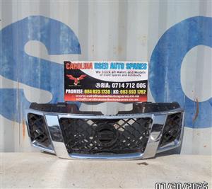Nissan Navara D40 radiator grill with chrome trimming (no badge) (2010-2015)