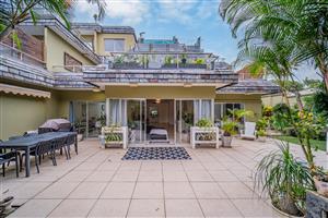 RELAXED COASTAL LIVING