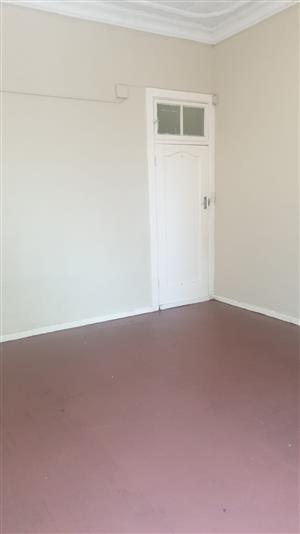 Bedroom to rent / let in Highlands North