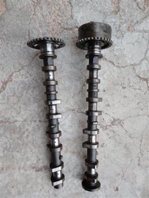 Toyota Yaris 2NZ-FE Camshafts