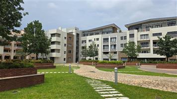 Ground-floor apartment is located in the sought-after Kingsley Complex