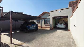 House For Sale in Ebony Park