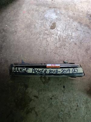 Range Rover FOGLIGHT 2018-2019 left