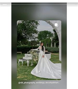 FULL GRAND PIANOS & Pianist