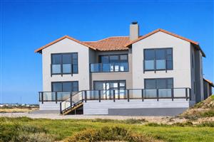 Modern Elegance with Expansive Views!!