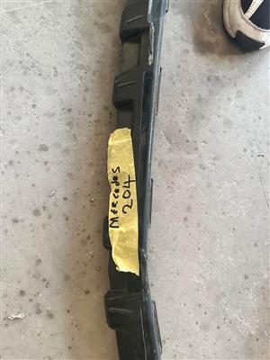 W204 Mercedes bumper piece