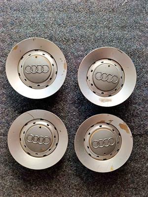 Audi hub caps